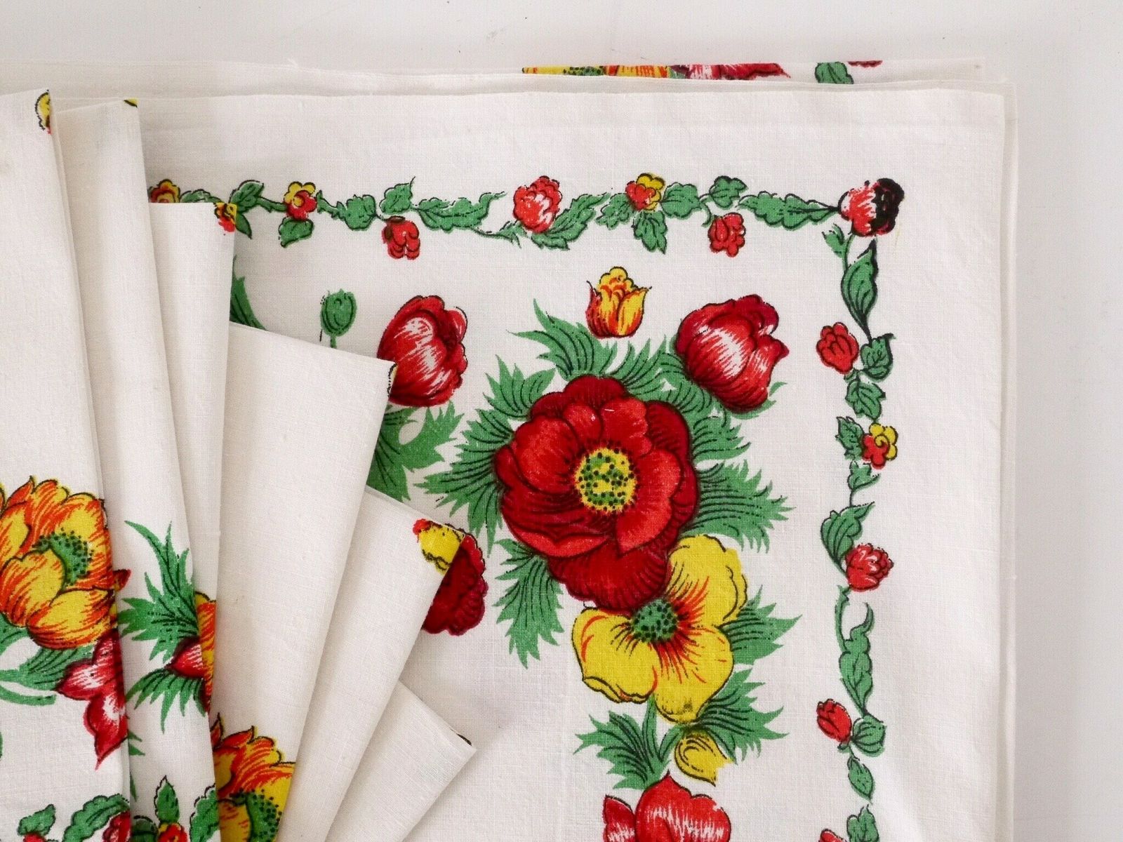 French Provençal Tablecloth Floral Barkcloth Tablecloth And Napkins Red And Yellow photo 98.0