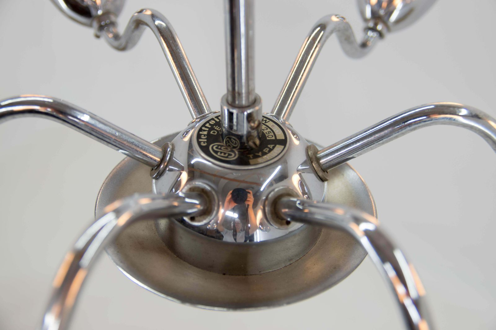 photo vinterior Mid Century Chrome Plated 6 Flamming Chandelier By Instala Decin, 1950s