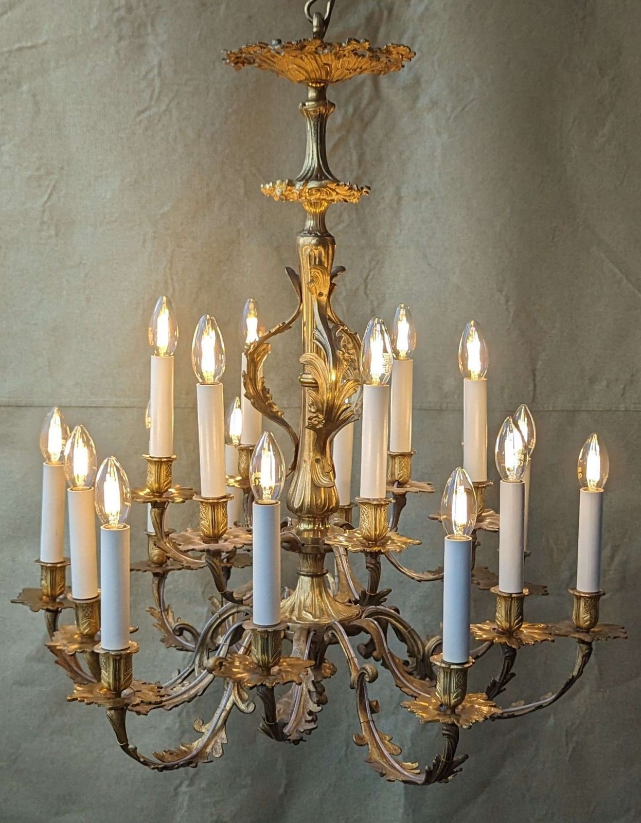 French Gilt Bronze 19th Century 18 Arm Chandelier photo buy