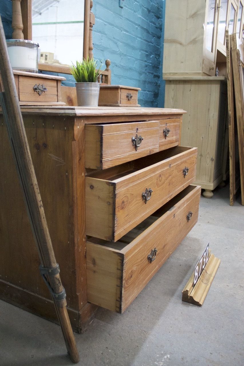 Waxed Dressing Chest 8732, 1800s photo Furniture