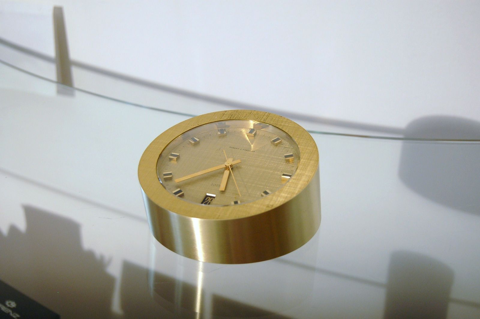 Clock R. Fortilier   Swiss Made 1960 With Calendar photo Home Decor