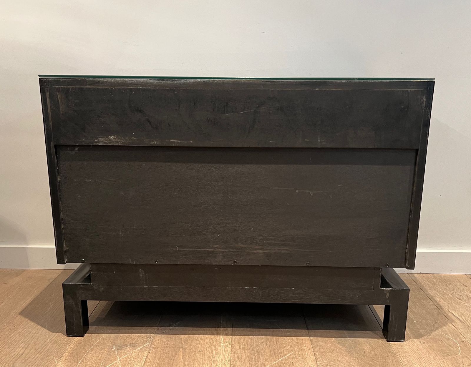 photo buy Black Lacquered Chest Of Drawers By Guy Lefèvre For Maison Jansen