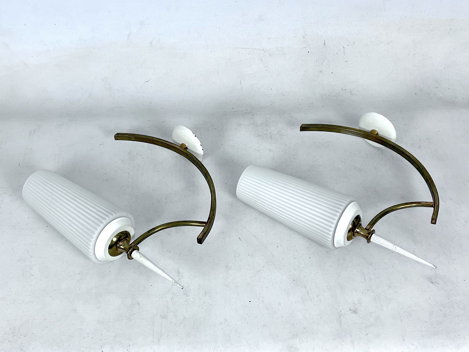 1062.75 Mid Century Italian Pair Of Sconces In Brass And Opaline Glass photo