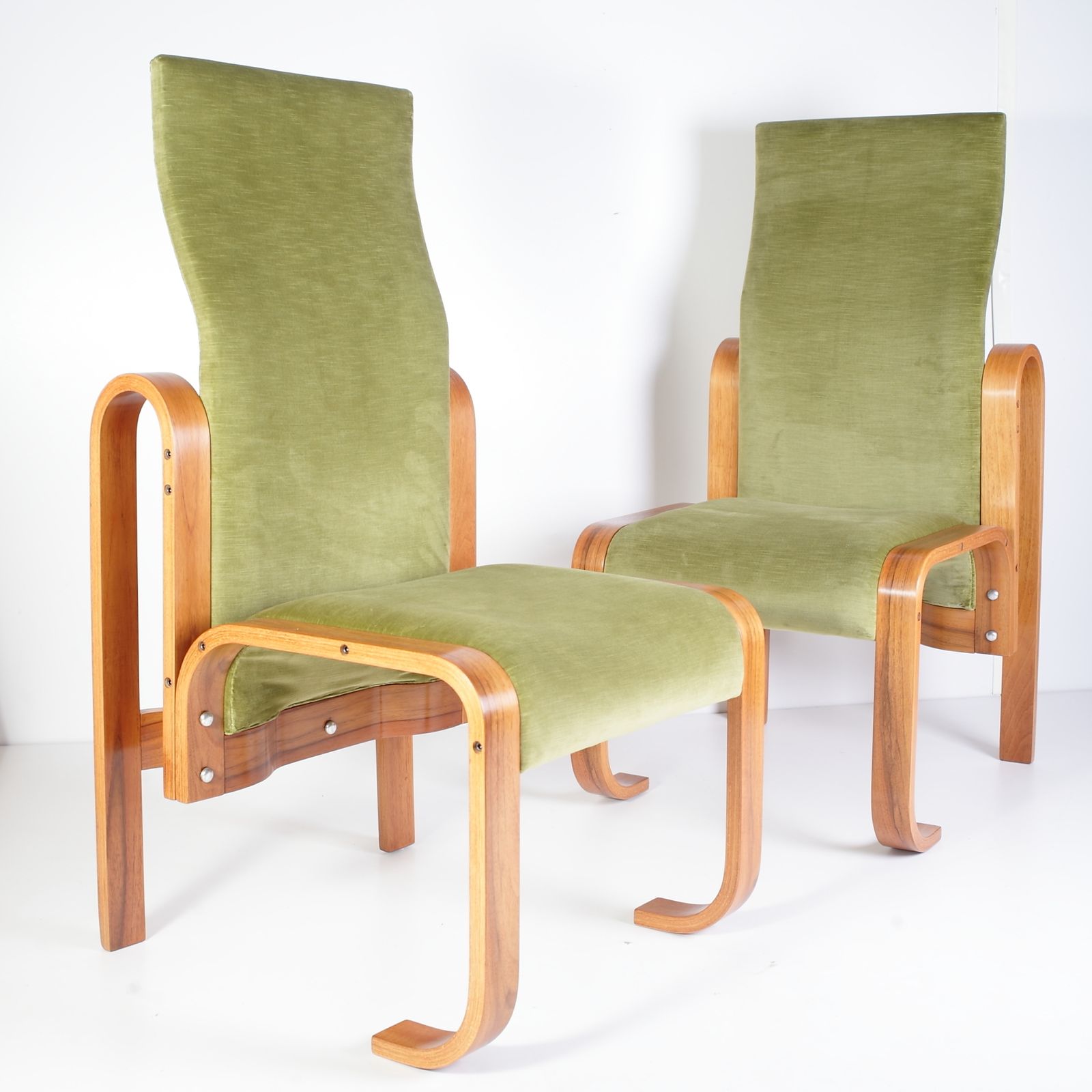 photo vinterior Mid Century Brutalist Armchairs By Jan Bocan For Ton N.P Drevopodnik Holesov, Set Of 2, 1972