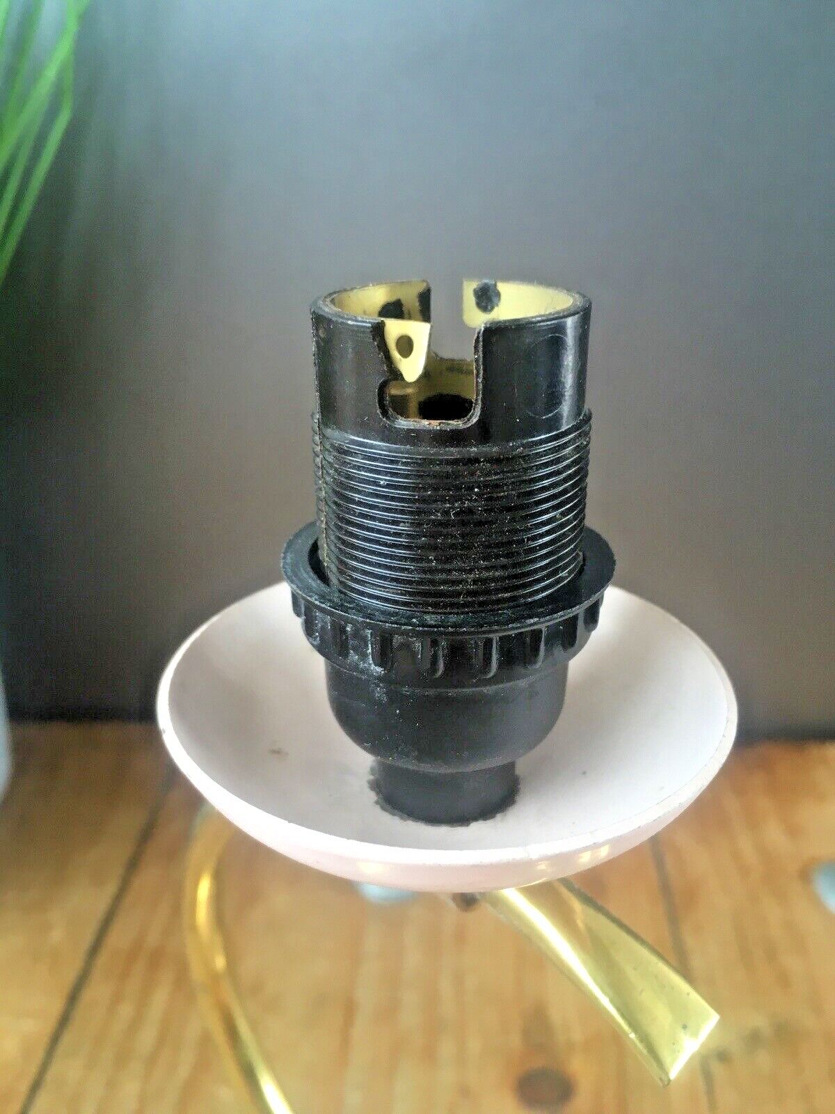 Pink Art Deco Hollywood Glam Brass Plated Push Switch Bedside Table / Desk Lamp photo buy