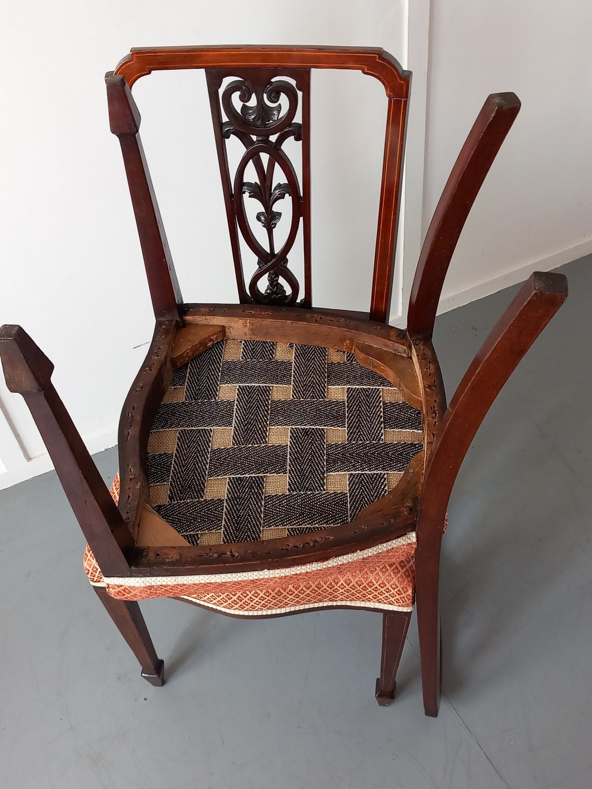 A Pair Of Edwardian Inlaid Mahogany Side Chairs photo 390.0