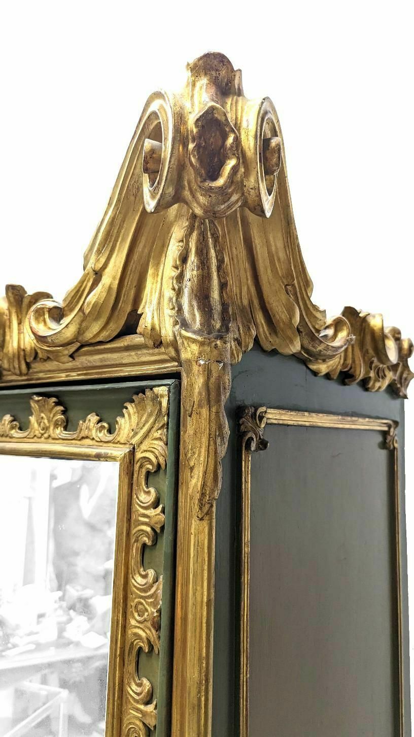 photo vinterior Pair Of Golden Lacquered Turin Cabinets 1820