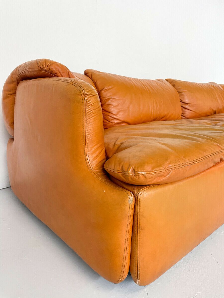 photo furniture Confidential Seating Set By Alberto Rosselli For Saporiti