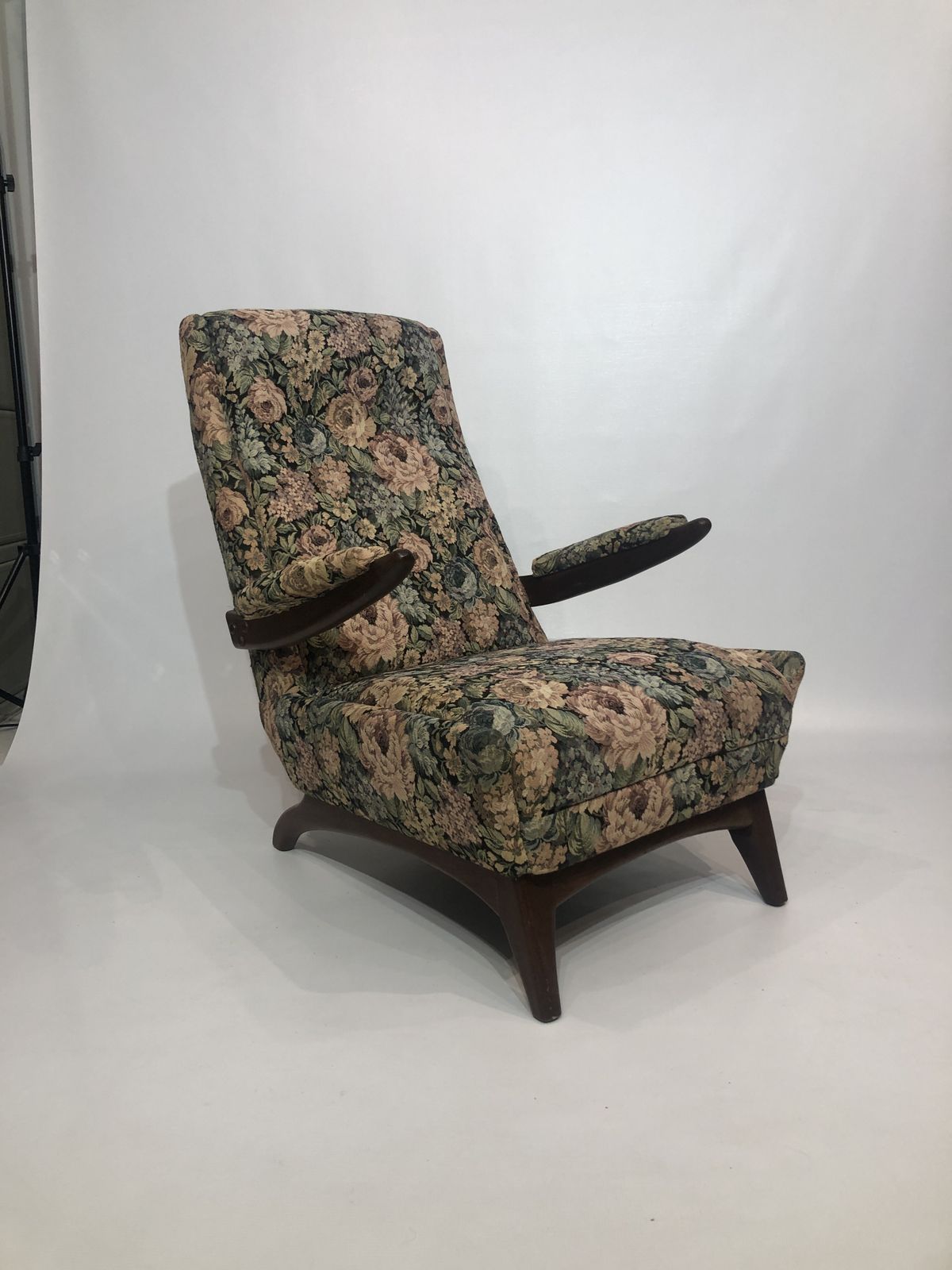 Greaves And Thomas Pair Teak Lounge Armchairs 1960s Midcentury Vintage Granny Chic photo Furniture