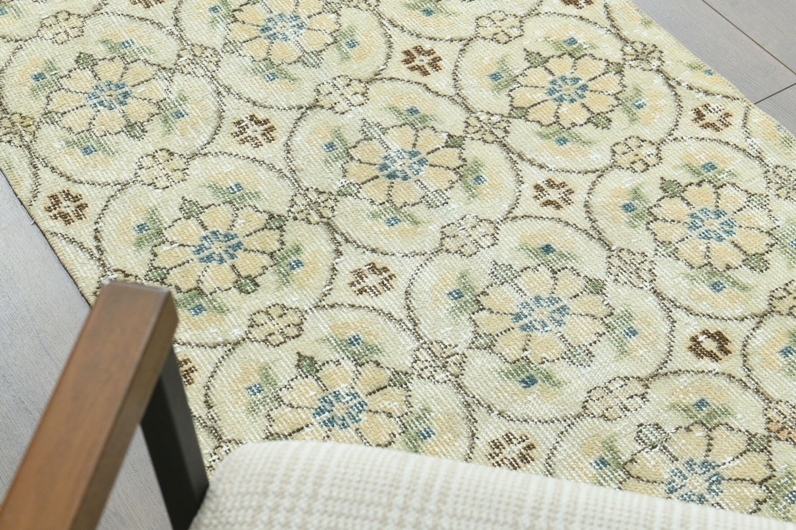 2x11 Turkish Vintage Runner, Neutral Handmade Wool Rug, Floral Kitchen Hallway Rugs, Farmhouse Decor, One Of A Kind Anatolian Rug Runner photo vintage