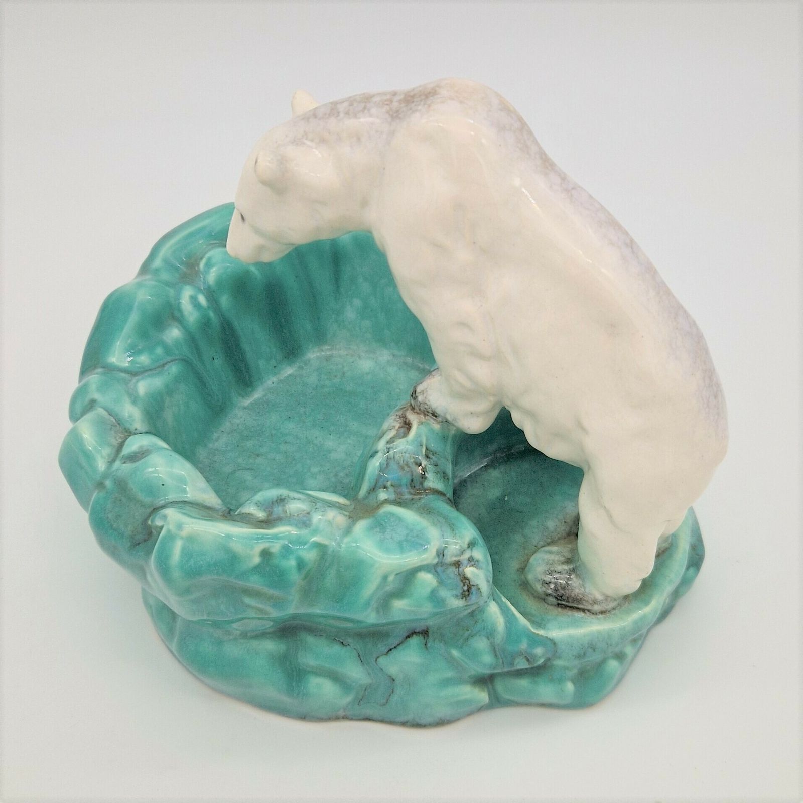Art Deco Ceramic Bowl With Polar Bear By Ditmar Urbach. 1930   1935 photo 350.0