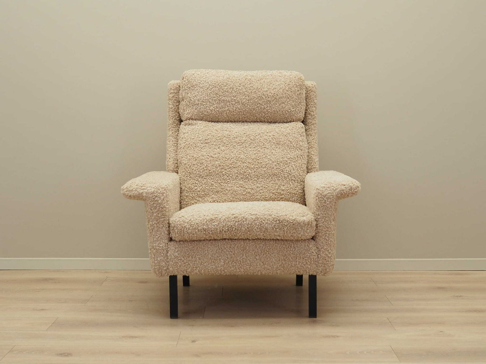 Beige Armchair, Danish Design, 1960s, Designer: Arne Vodder, Manufacturer: Fritz Hansen photo furniture