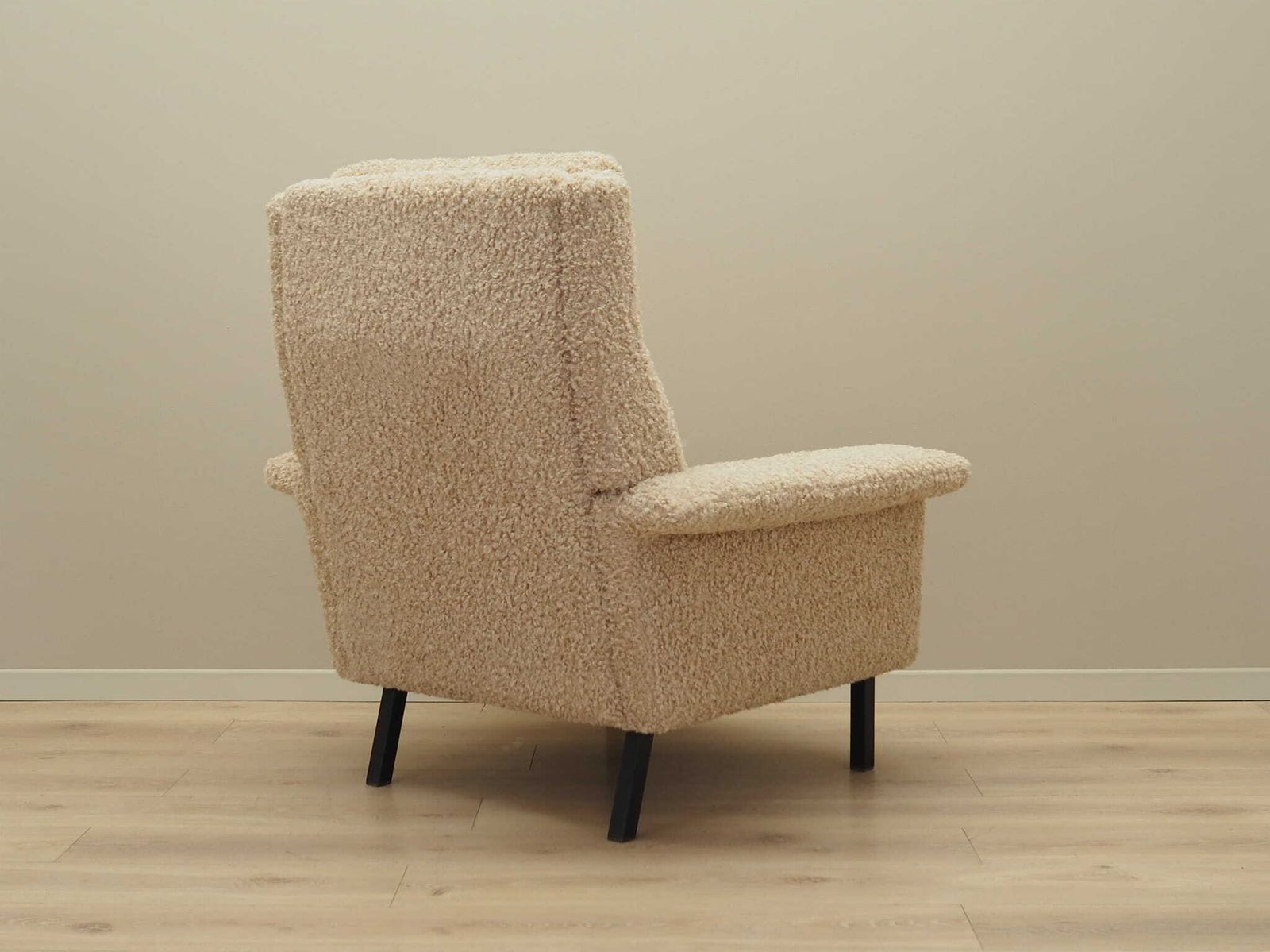 Beige Armchair, Danish Design, 1960s, Designer: Arne Vodder, Manufacturer: Fritz Hansen photo buy