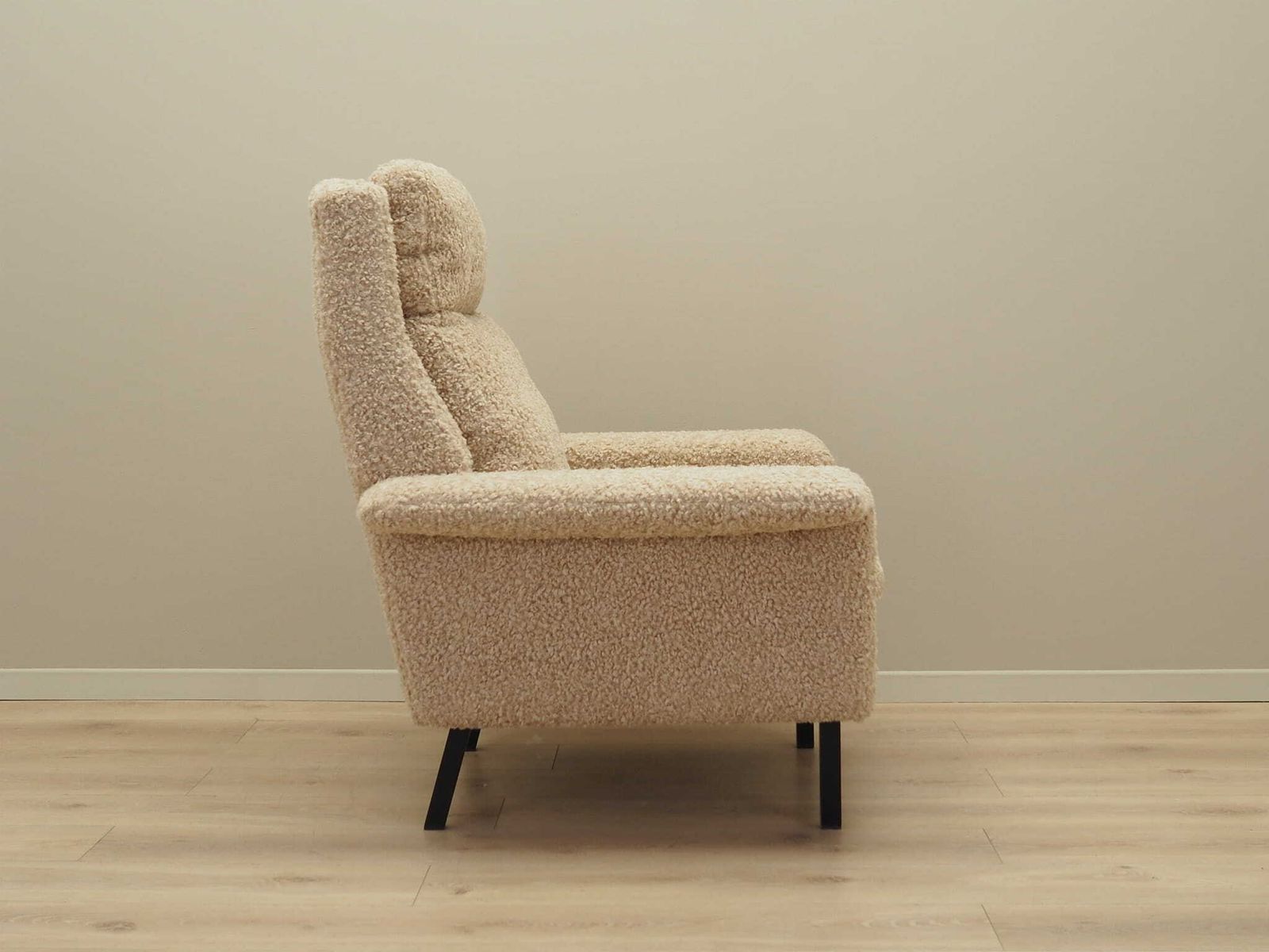 Beige Fauteuil, Deens Design, Jaren 1960, Ontwerper: Arne Vodder, Fabrikant: Fritz Hansen photo vintage