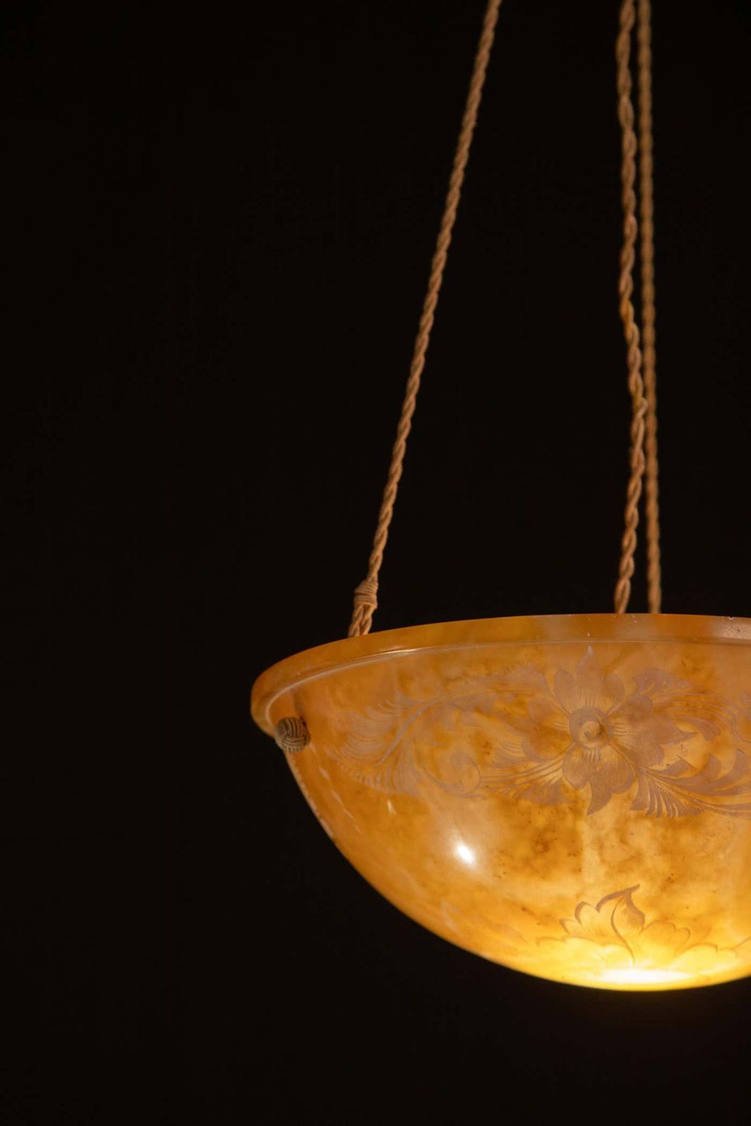 Antique Art Decò Liberty Alabaster Chandelier With Decorations, 1940s photo vinterior