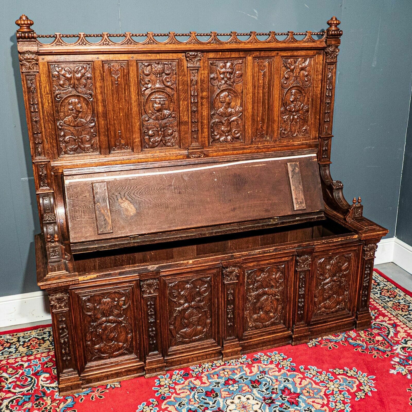 Superb 19th Century Carved Oak Flemish Curved Back Settle photo vinterior