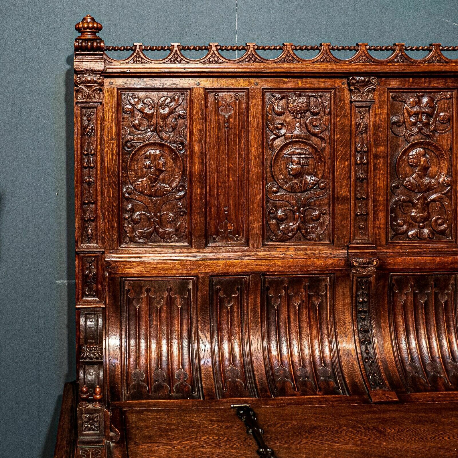 Furniture Superb 19th Century Carved Oak Flemish Curved Back Settle photo