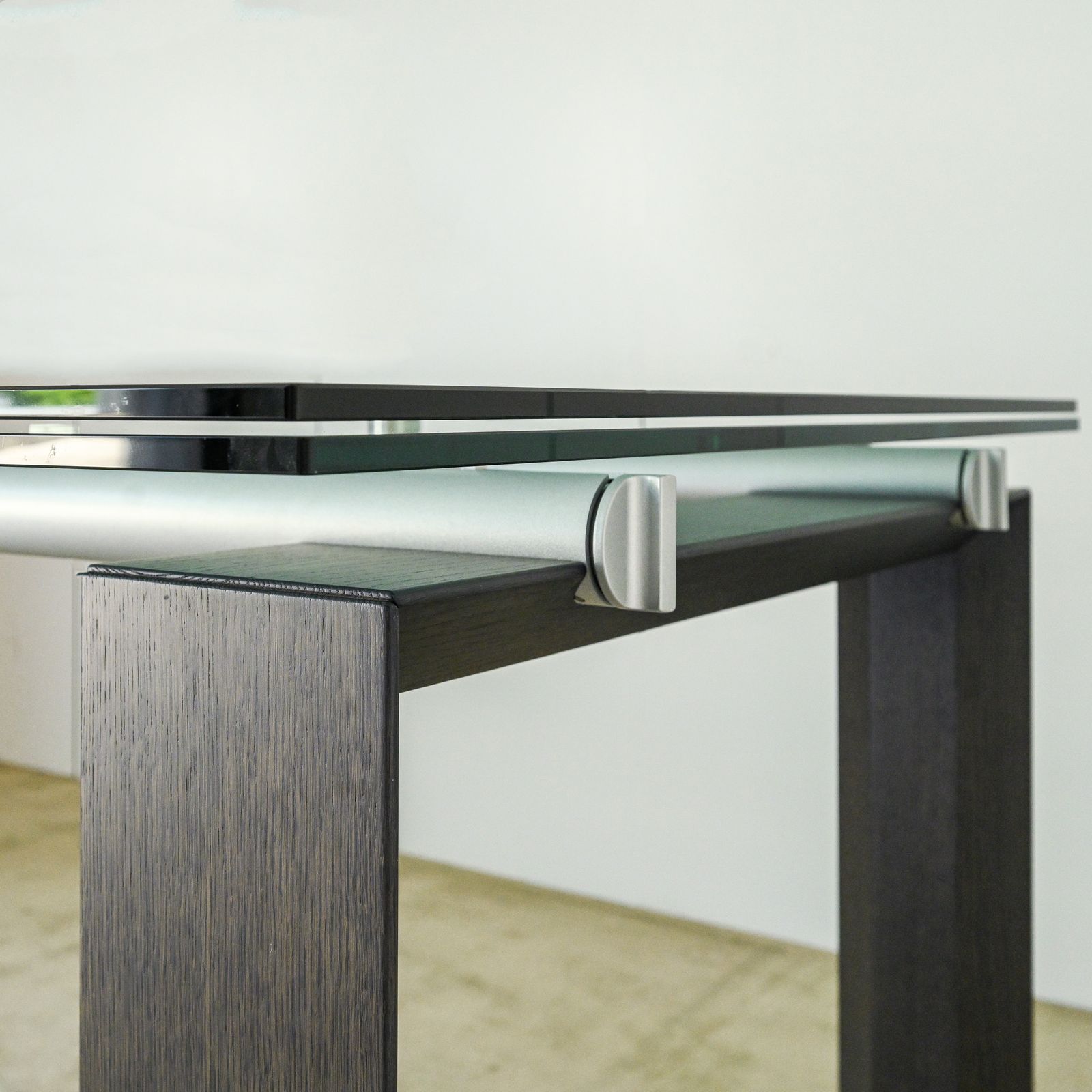 Extendable Dining Table Stilt ( 200 250 300 Cm ) In Glass , Iron And Wood Produced By Desalto Italy photo furniture