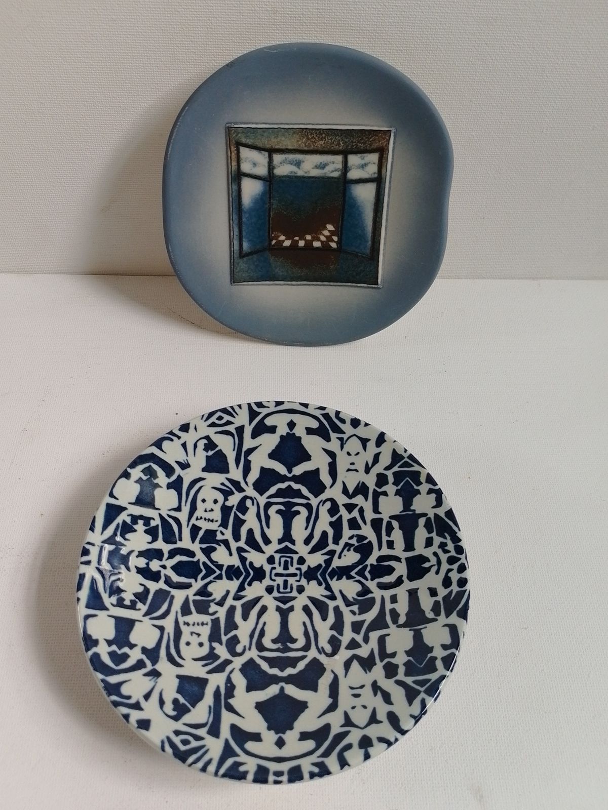 Arabia Finland Wallplate Designed By Hejä Liukko Sundström. photo for sale