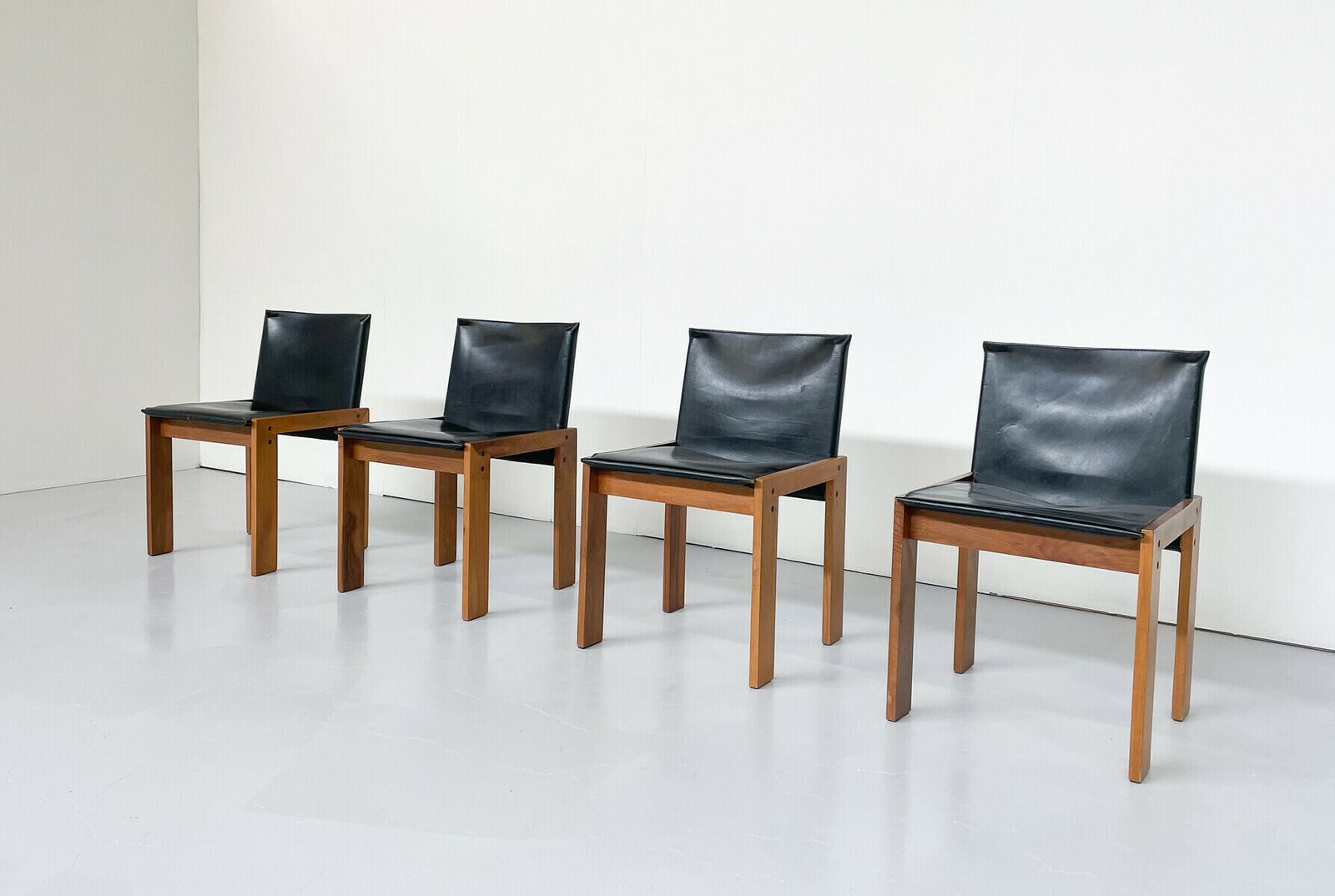 Set Of 4 Mid Century Modern Dining Chairs By Afra & Tobia Scarpa photo furniture
