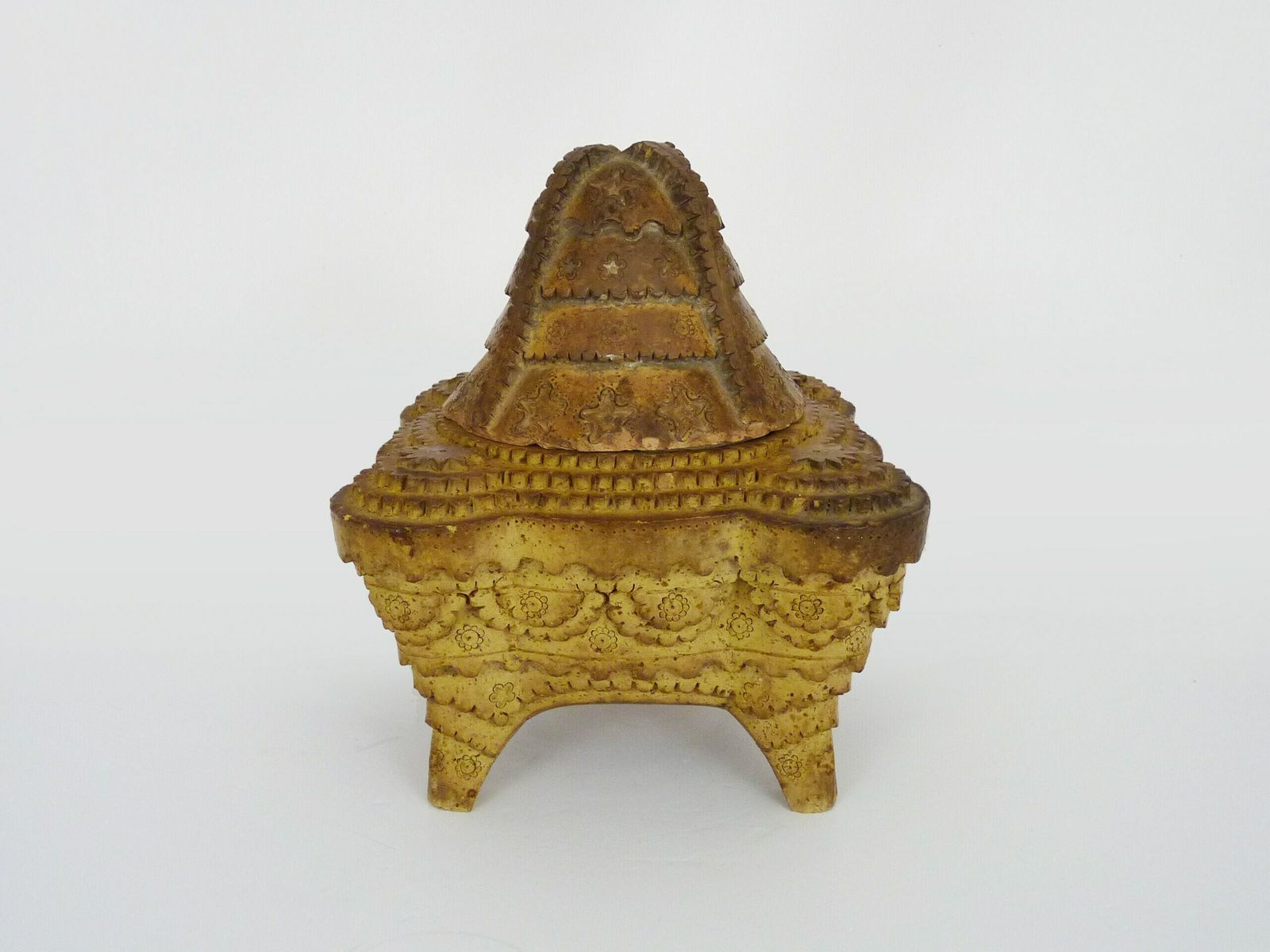 Temple Offering Pot In Sculpted Soapstone, Ointment Pot. Thailand, Burma photo Home Decor