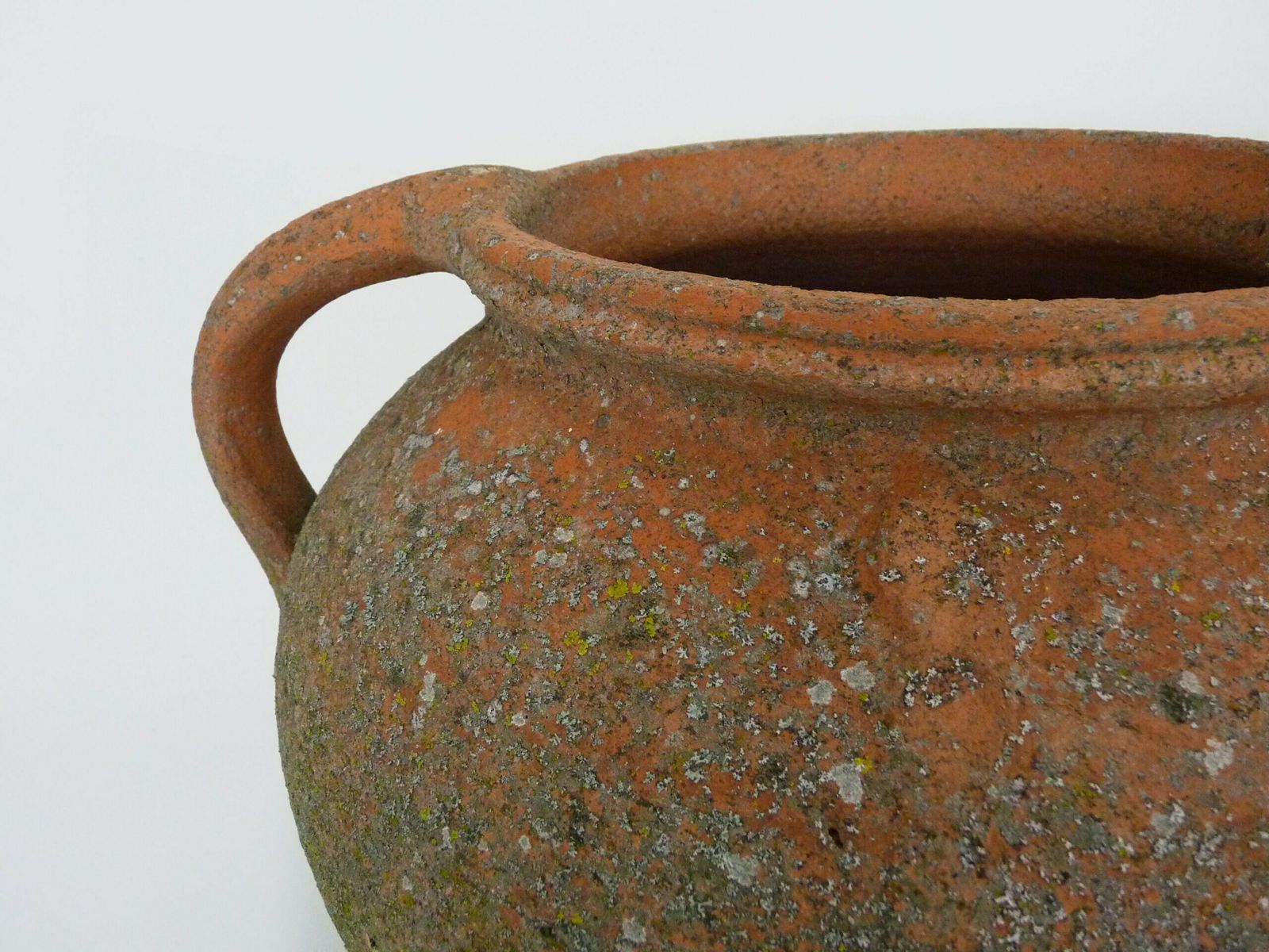 Grand vase rond ancien à deux anses photo 357.76