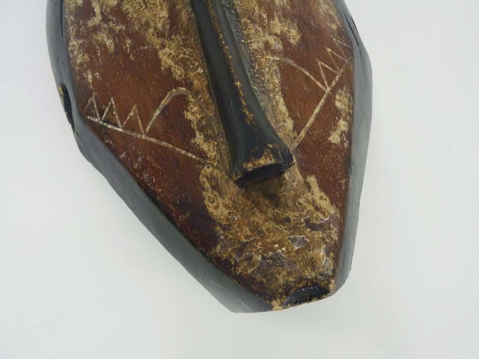Masque Fang en bois ancien, art tribal africain du Gabon photo for sale