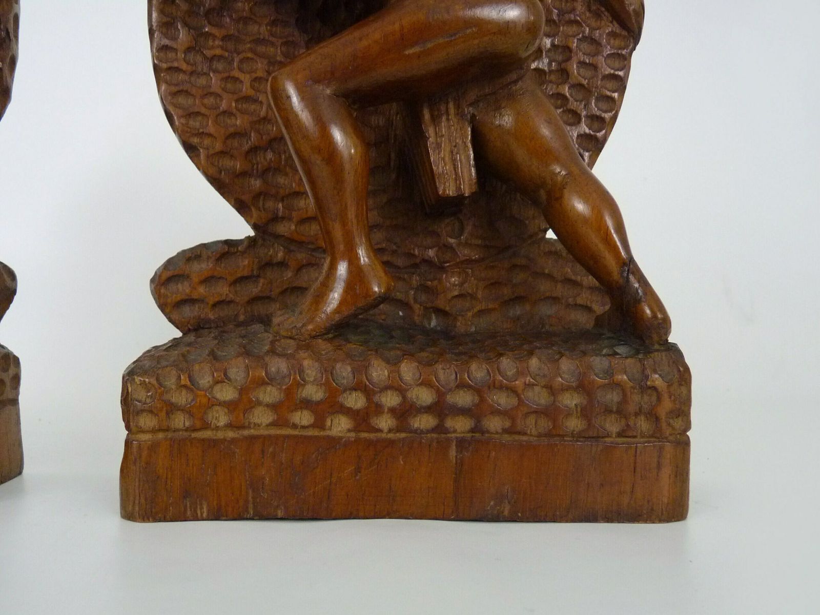 Pair Of Africanist Rosewood Bookends, Art Deco By B Ralisam photo vinterior