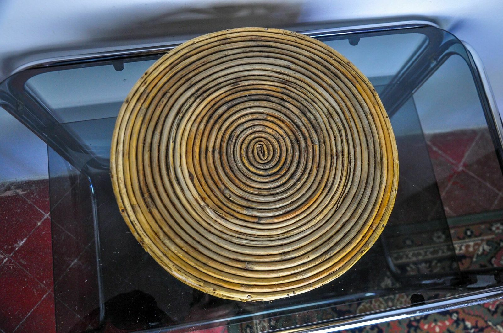 photo furniture Rattan And Brass Centerpiece, Italy, 1970