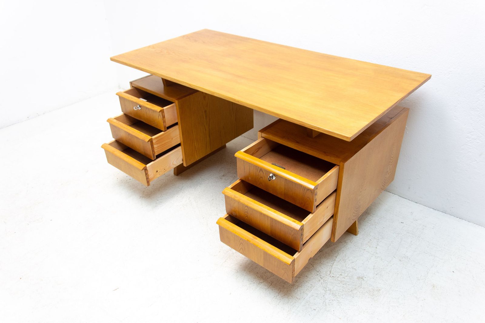 photo vintage Mid Century Beechwood Writing Desk, 1970´S, Czechoslovakia