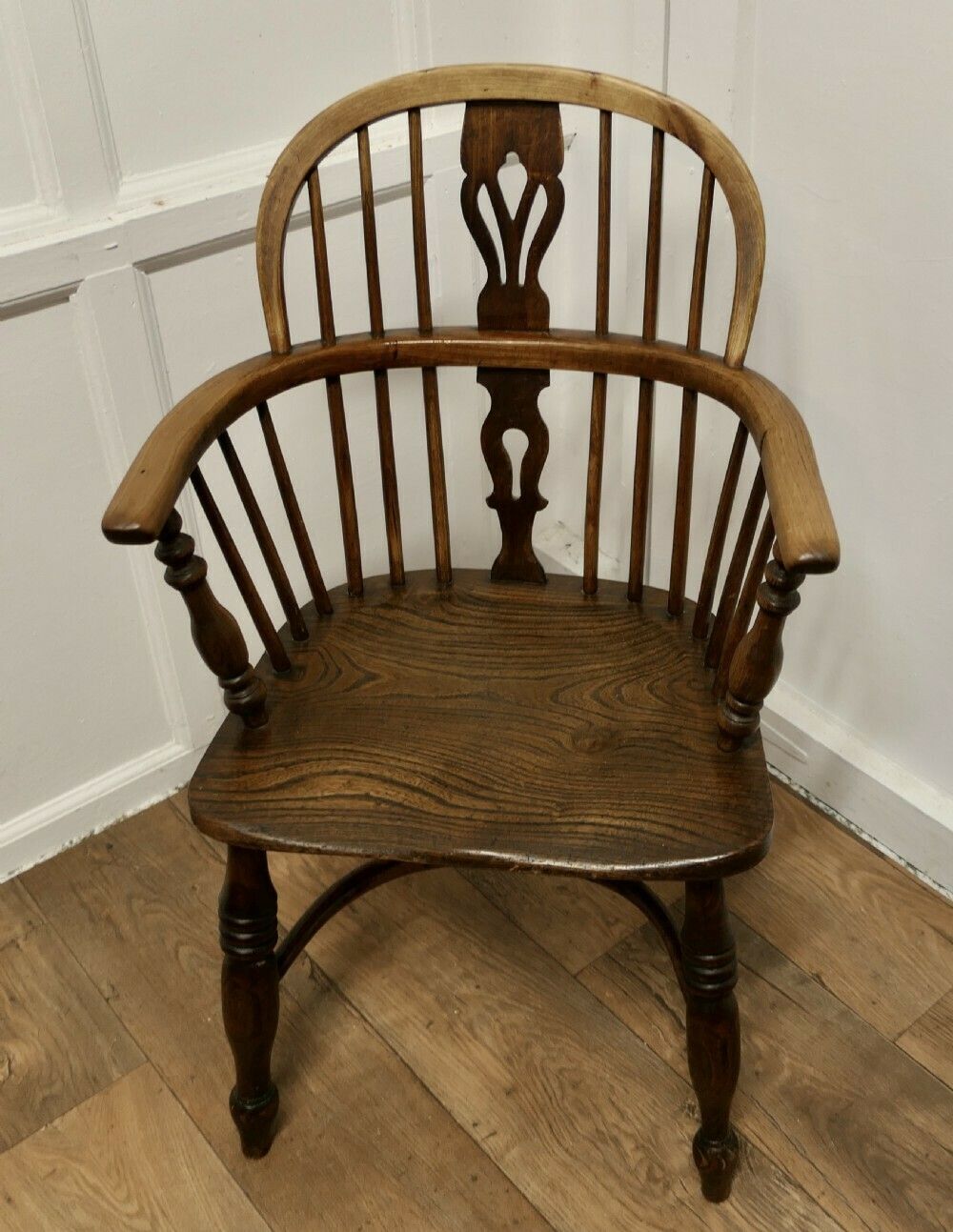 Georgian Elm And Ash Wheel Back Windsor Carver Chair photo furniture