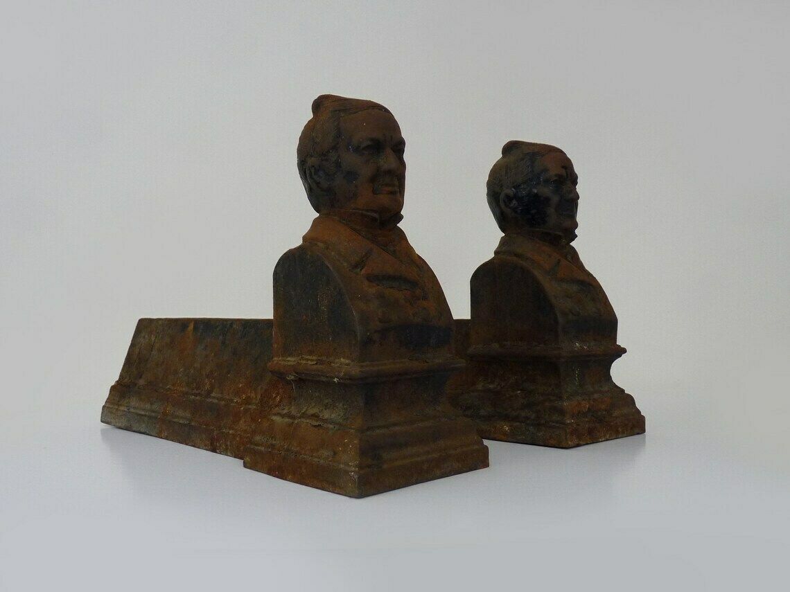 Paar Gietijzeren Haardbokkken Met Portret Van Adolphe Thiers (President Van Frankrijk). Frankrijk, 19e Eeuw. photo for sale