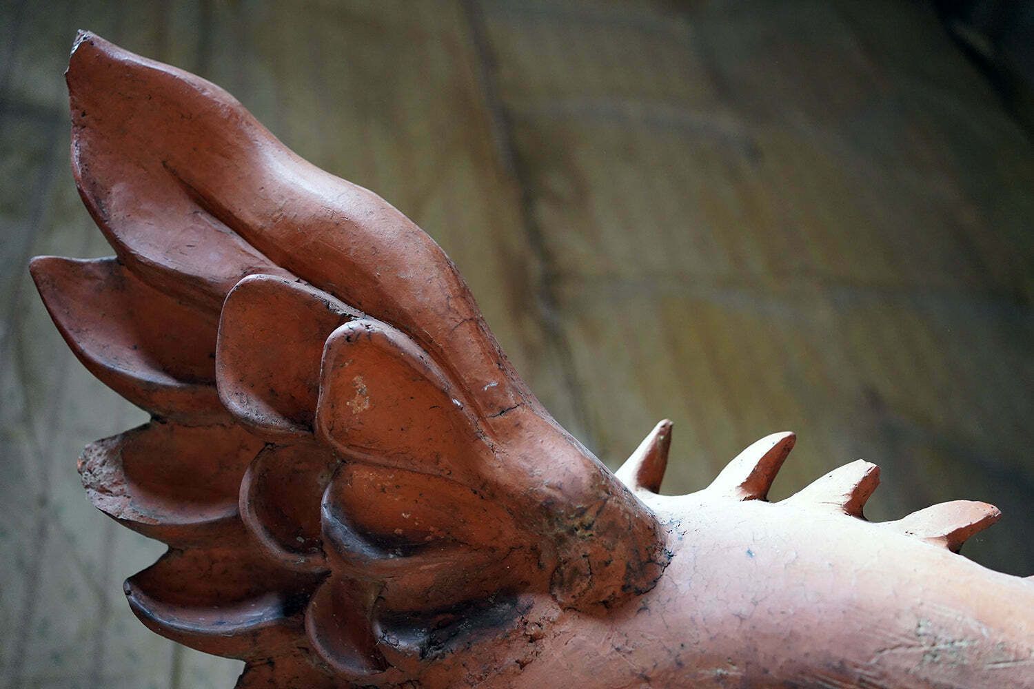 A Rare Pair Of Large Ruabon Terracotta Roof Gargoyles; The Eye, Ear And Throat Hospital, Shrewsbury C.1880 photo vinterior
