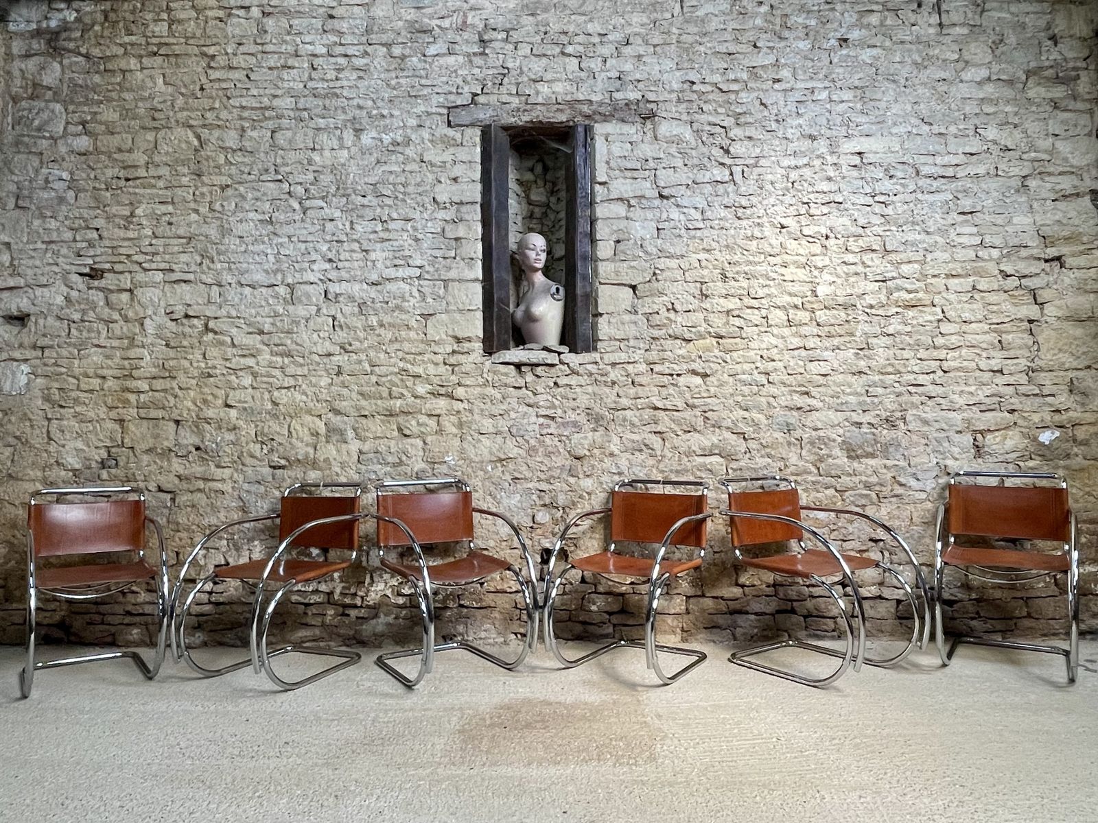 photo vintage Set Of 4 Four Mies Van Der Rohe Mr 20 Chair Chairs Dinning Club Lounge Occasional Bauhaus Mid Century