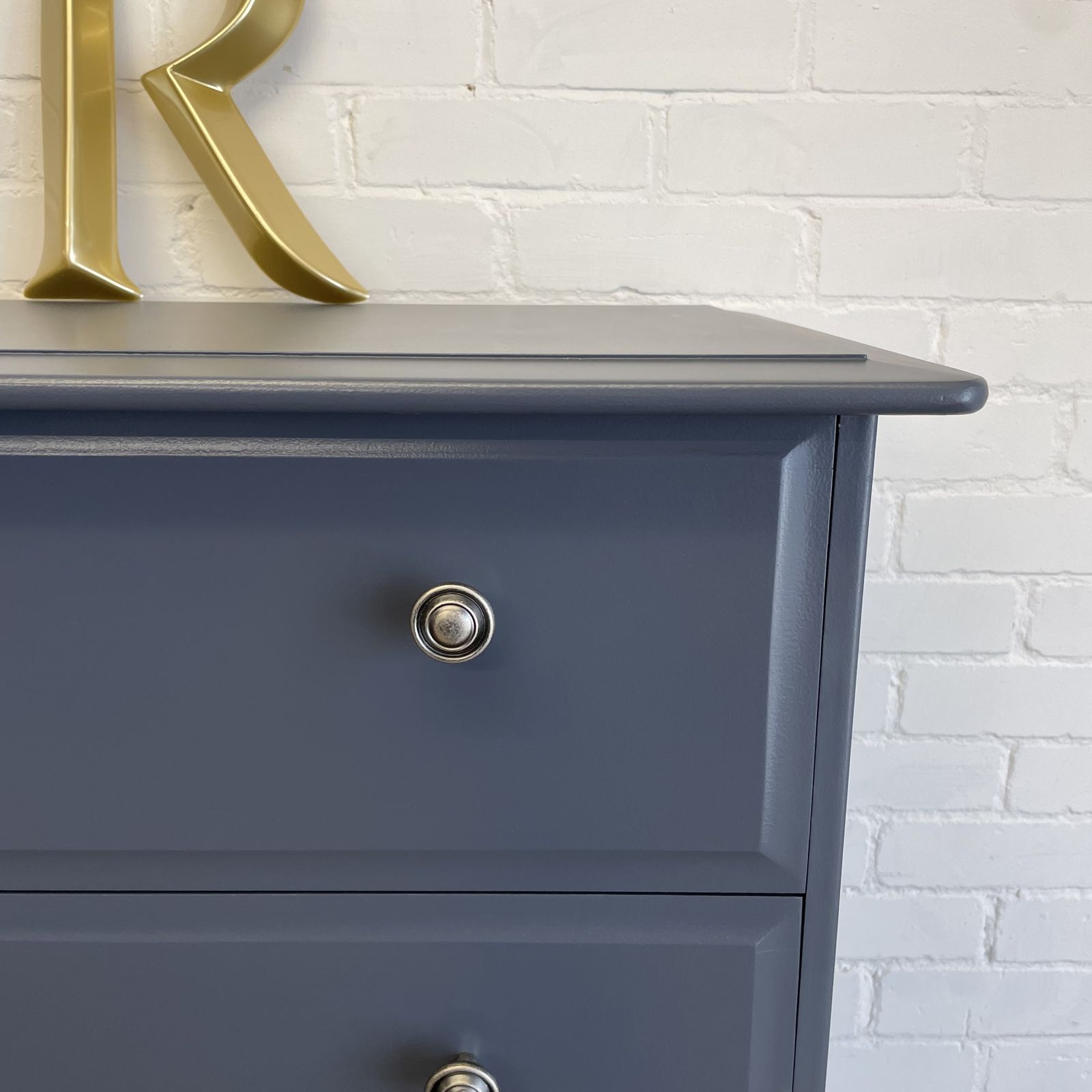 photo vinterior Stag Minstrel Tallboy Painted Blue