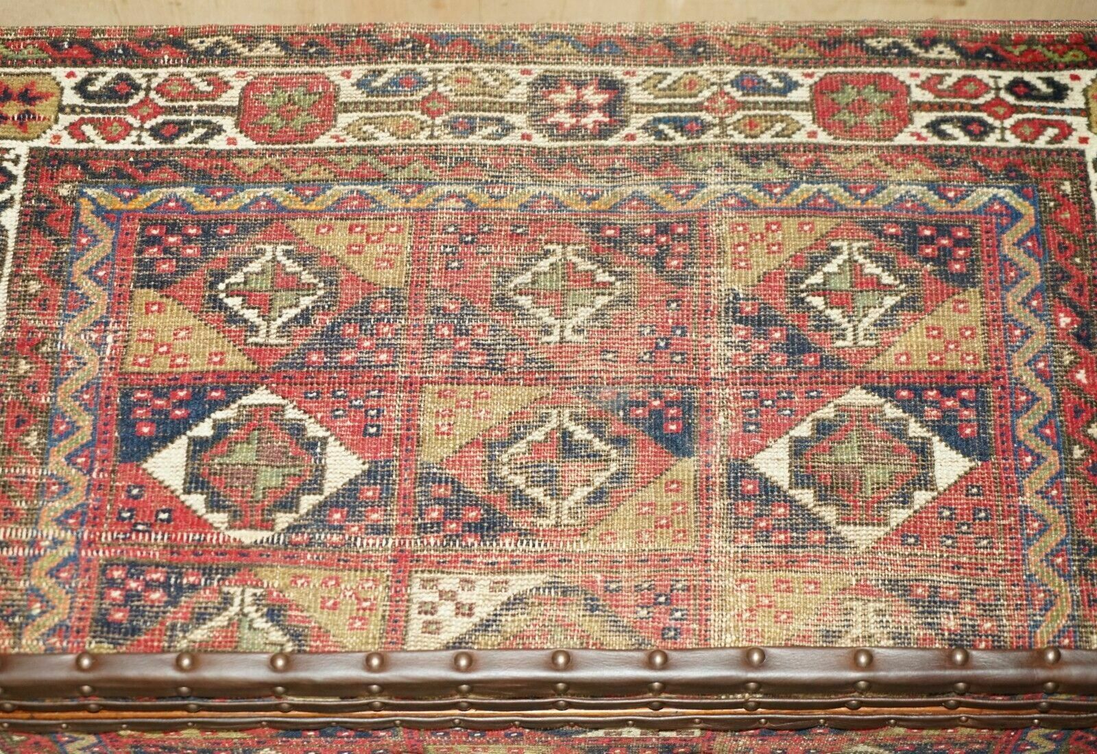 photo vintage Vintage Kilim & Brown Leather Chest Of Drawers Finished With Antique Pin Nails