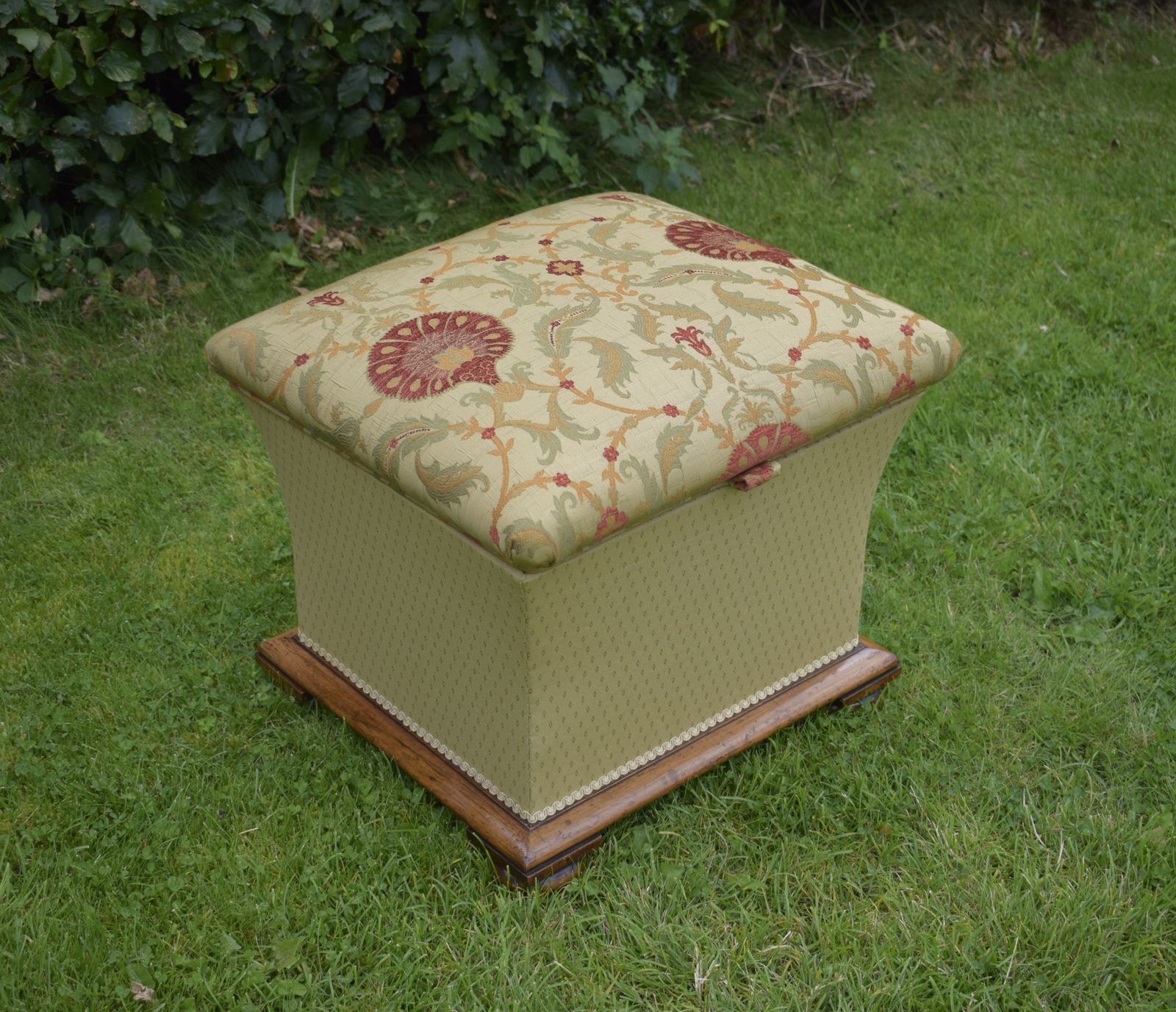 William IV Upholstered Ottoman photo vintage