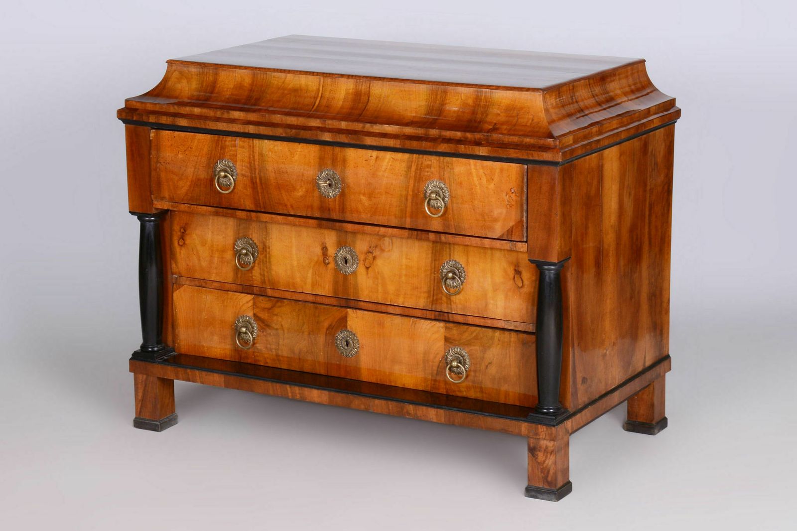 Restored Biedermeier Walnut Chest Of Drawers, High Gloss, Czechia, 1820s