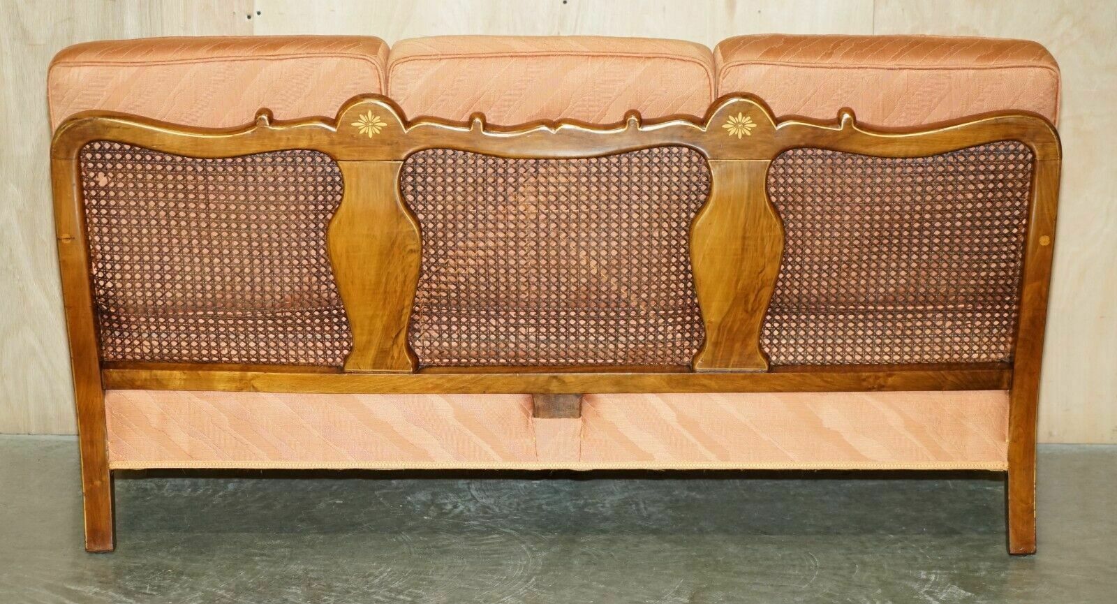 photo vintage 1920's Walnut & Chinoiserie 3 Piece Bergere Sofa Armchair Suite For Restoration