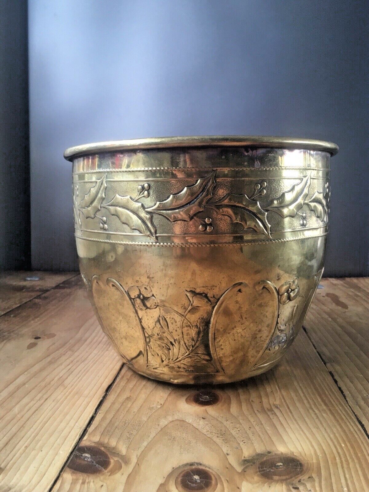 Antique Floral Aesthetic Movement Leaf Berry Floral Brass Planter Plant Tree Pot photo 110.0