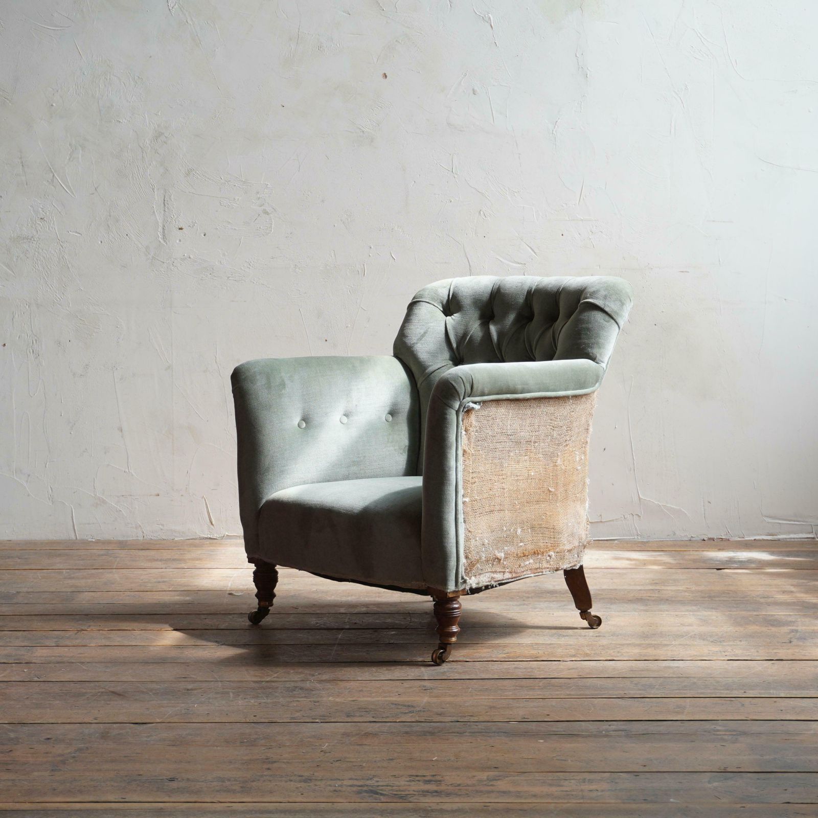 Howard And Sons Woodstock Armchair   Green Leather photo for sale