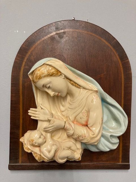 Ancient Madonna In Polychrome Majolica, Tuscan Manufacture From Signa.