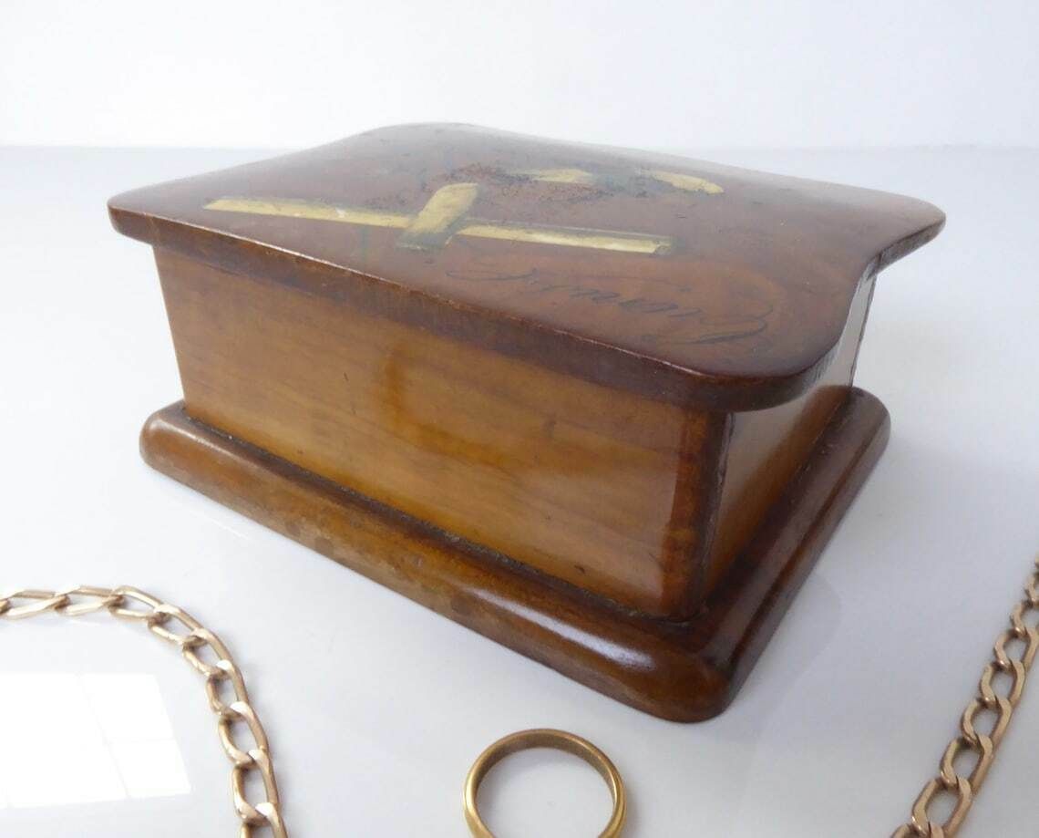 photo for sale Curiste Souvenir Box   Faith And Pain Healing
