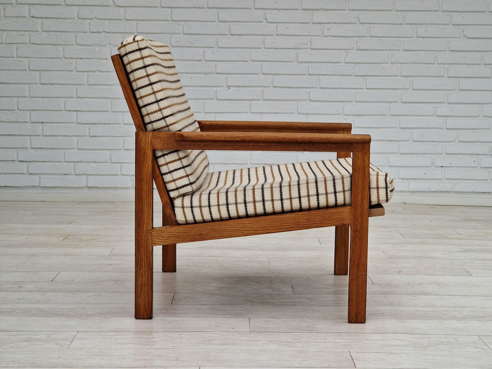 1970s, Danish Design By Illum Wikkelsø, Model Capella For Eliersen Møbler, Oak Wood. photo vinterior