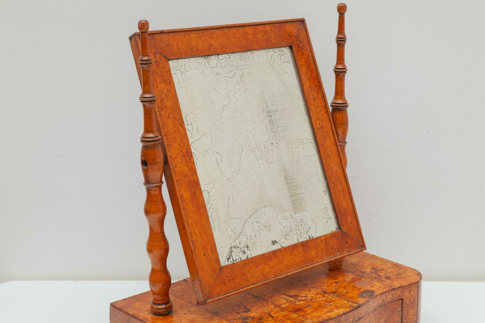 Antique Biedermeier Vanity Table Mirror In Burlwood, 19th Century, Germany photo vinterior