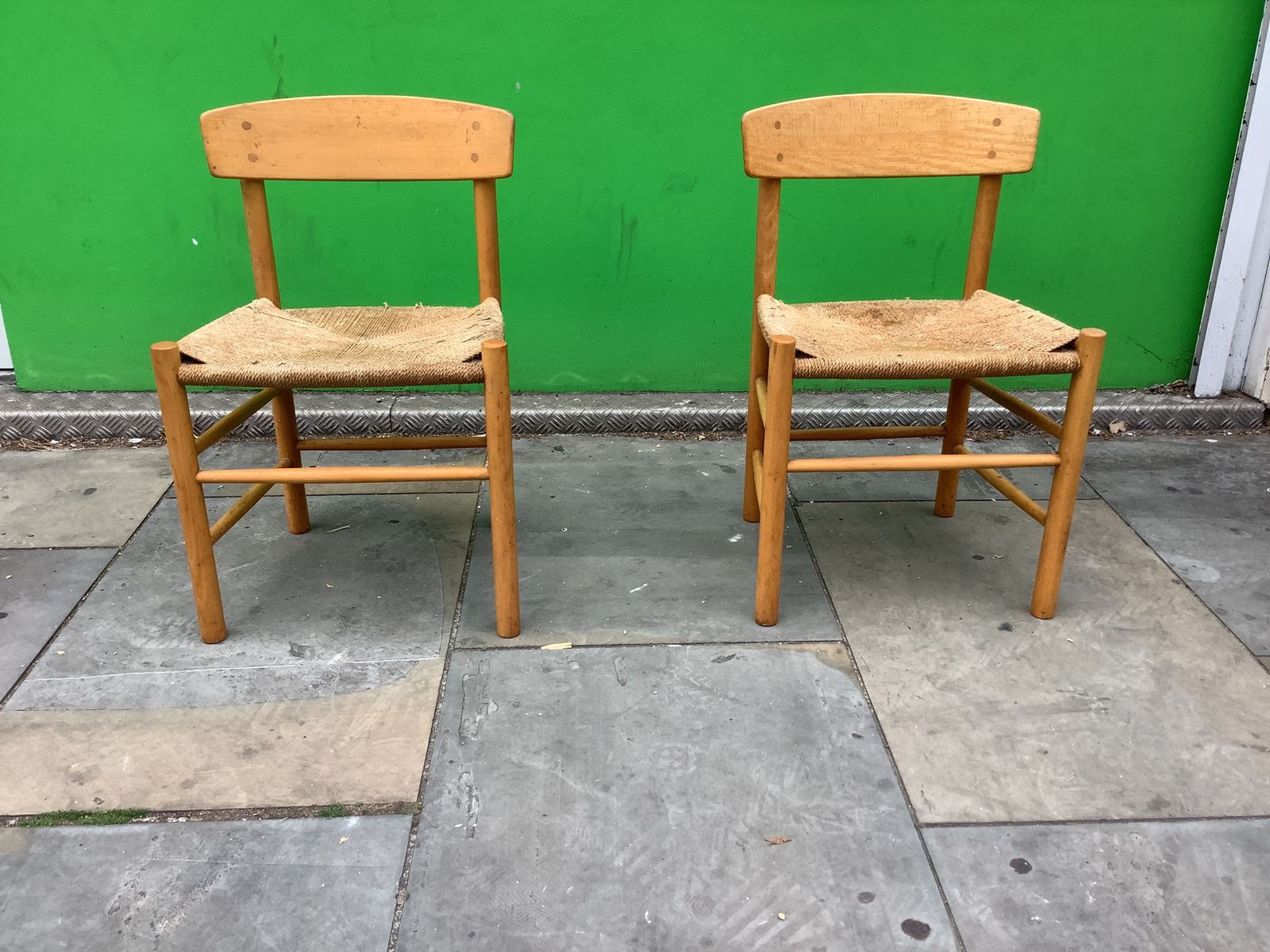 A Pair Of Borge Mogensen Dining Chair J39 photo furniture