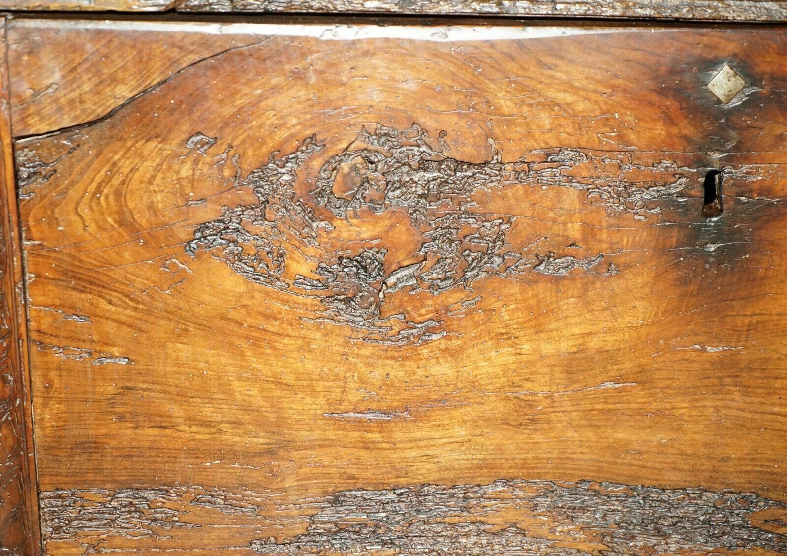 photo furniture Antique 18th Century Six Plank Heavily Burred Chestnut Wood Trunk Chest