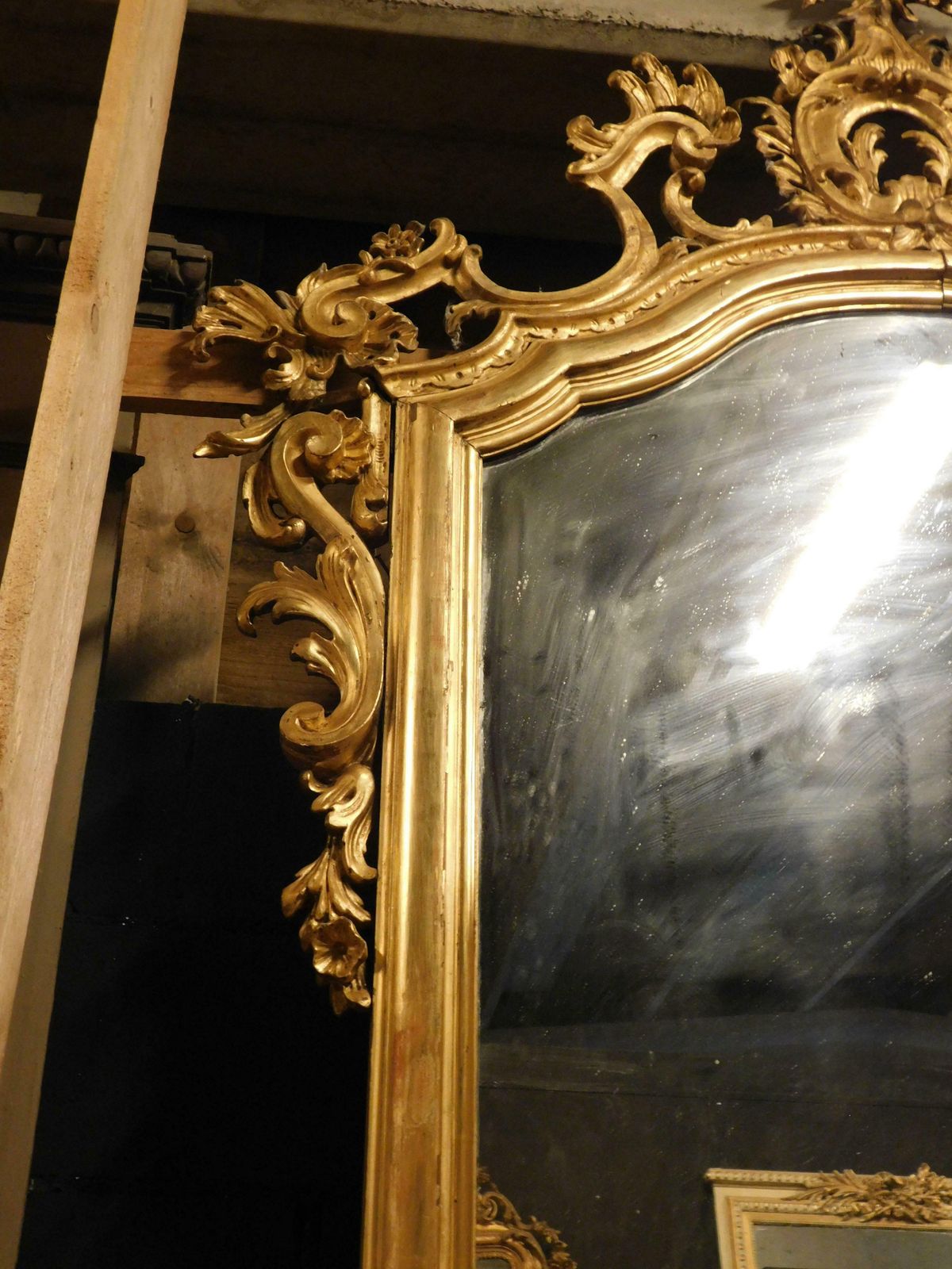 photo vinterior Console Mirror In Gilded Wood Carved Floral Decorations, Red Marble Top, Naples