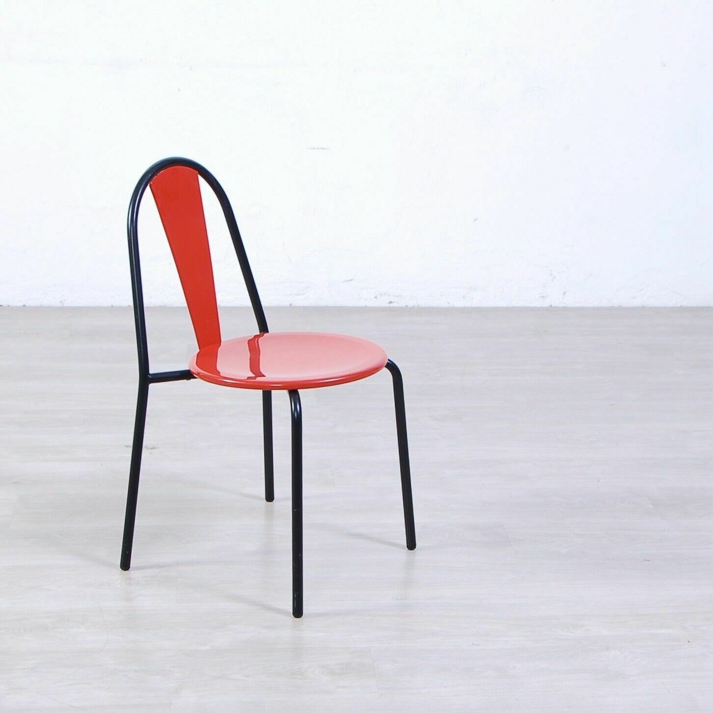 Furniture Set Of 4 Postmodern Chairs Design Bonaldo From The 70s In Black Red Metal Vintage Chair photo