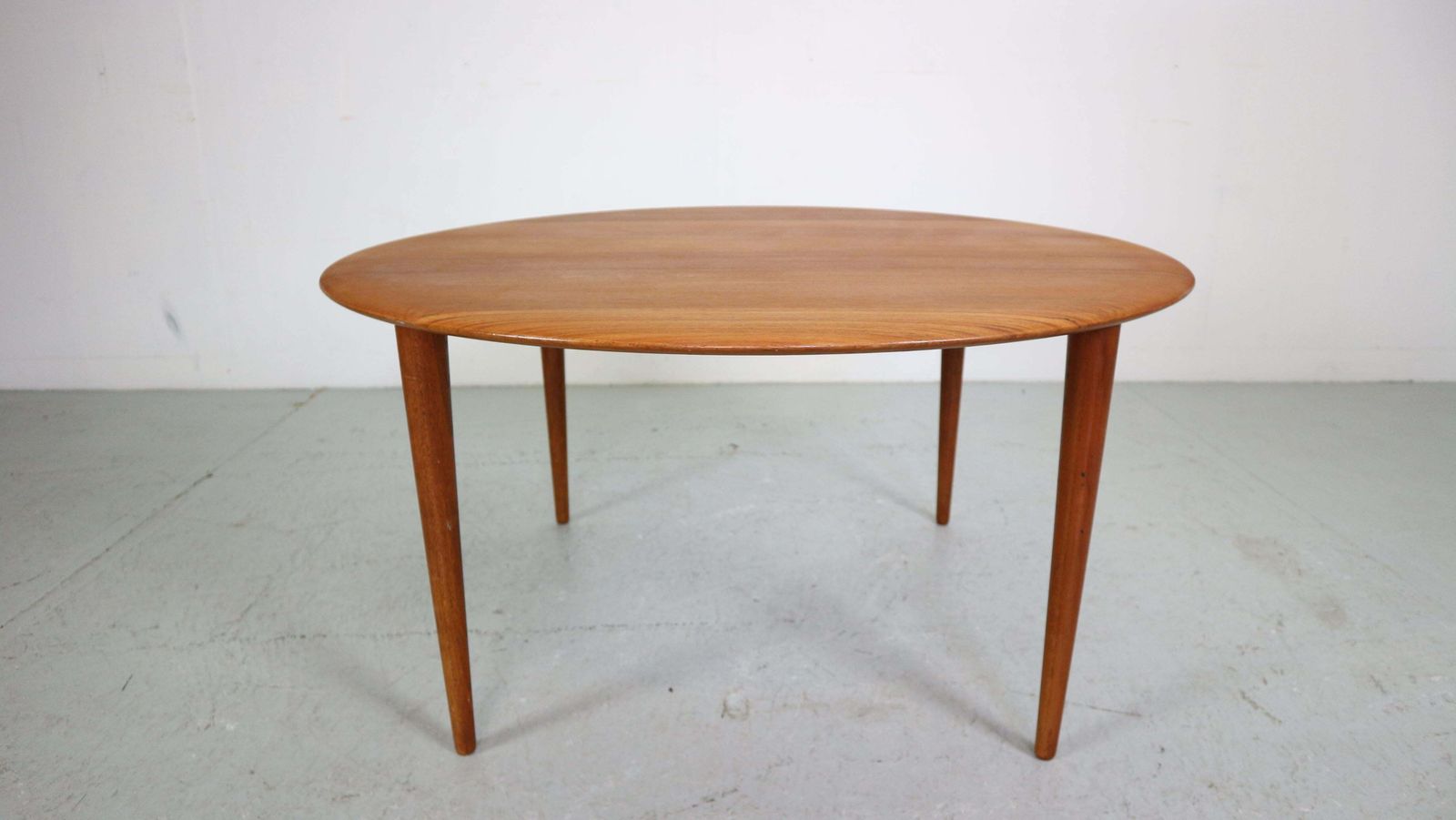 Peter Hvidt& Orla Mølgaard Nielsen Teak Round Coffee Table For France& Son, 1950 photo buy